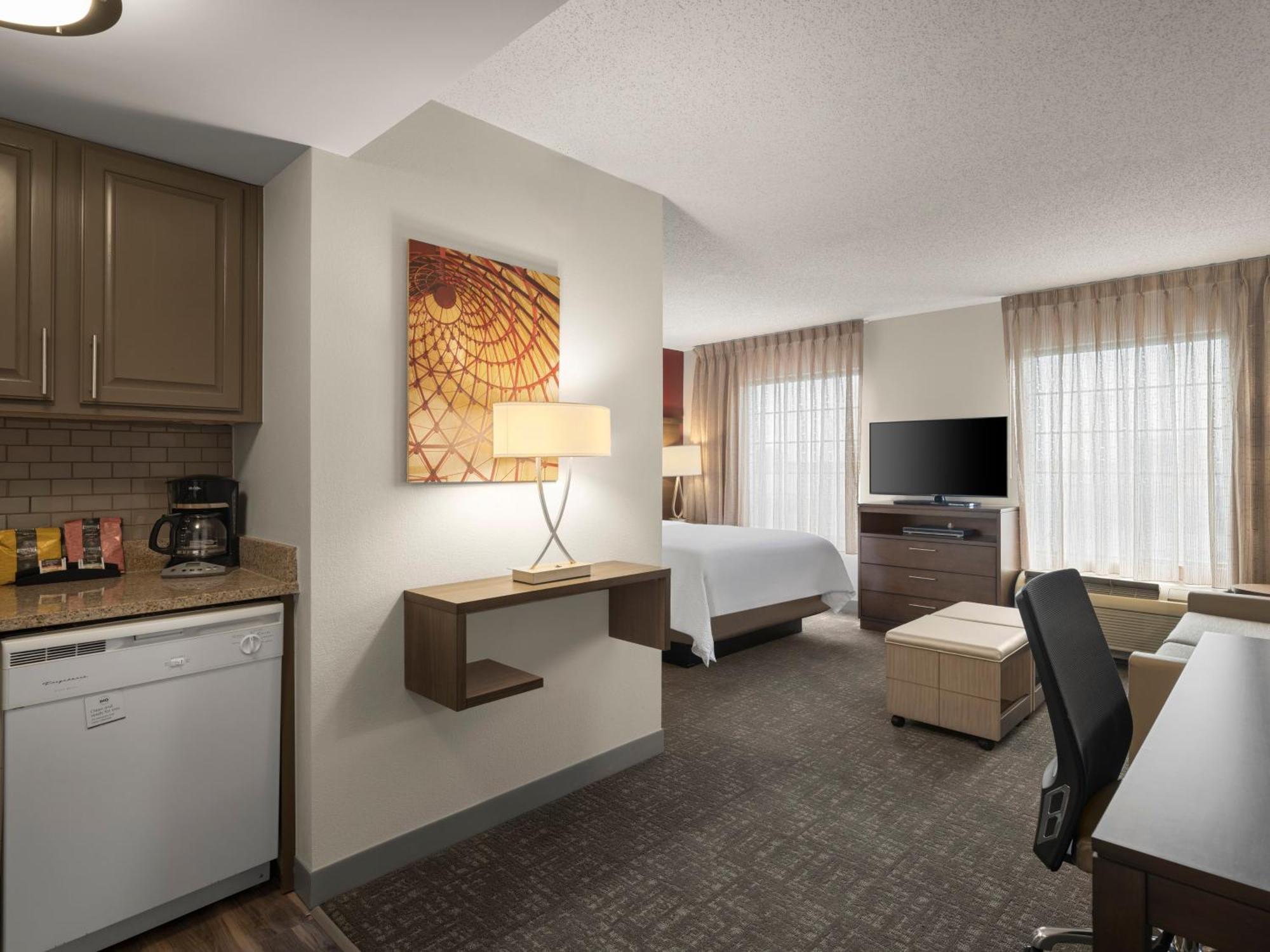 Staybridge Suites Indianapolis-Airport By Ihg Plainfield Exterior photo