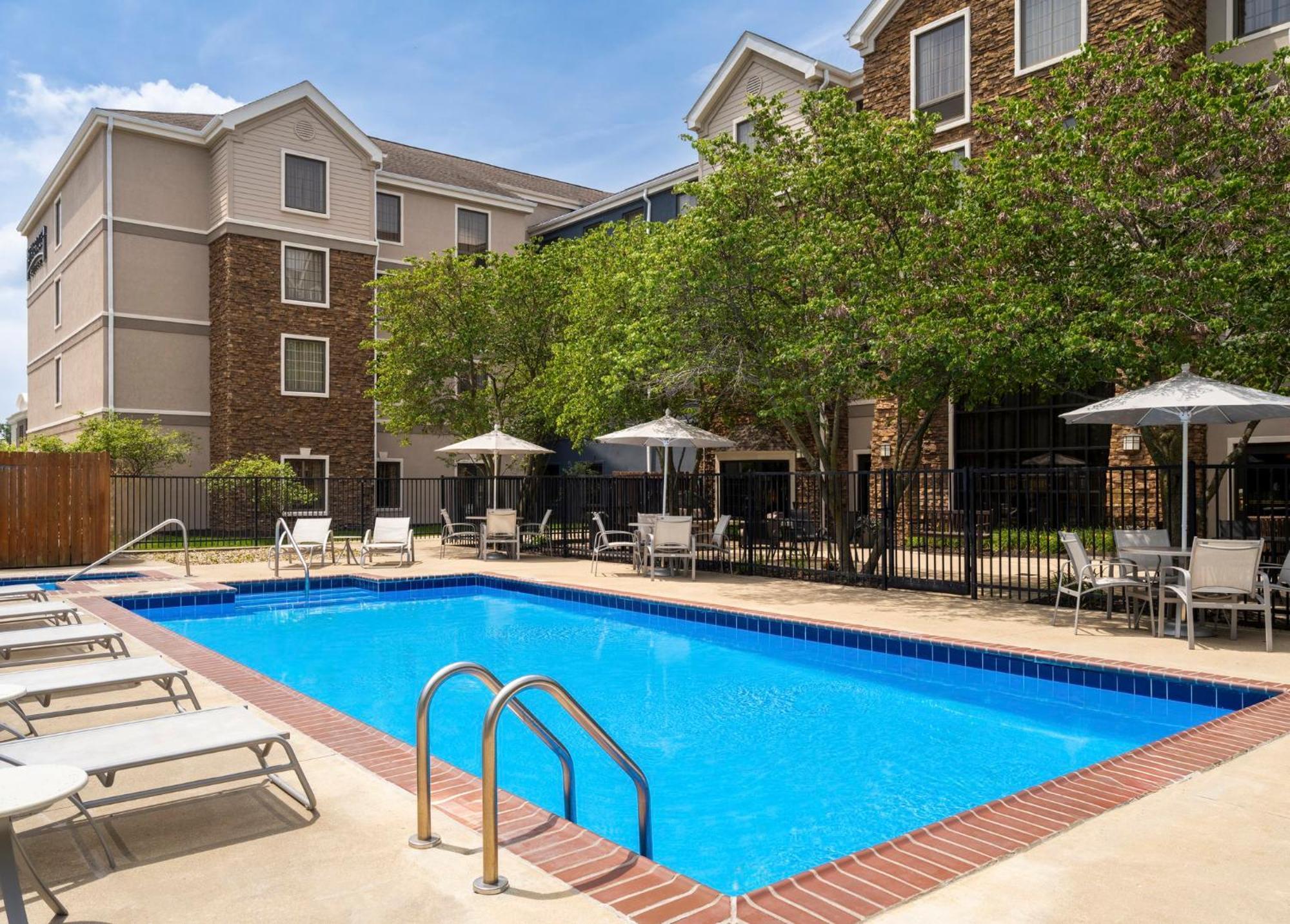 Staybridge Suites Indianapolis-Airport By Ihg Plainfield Exterior photo