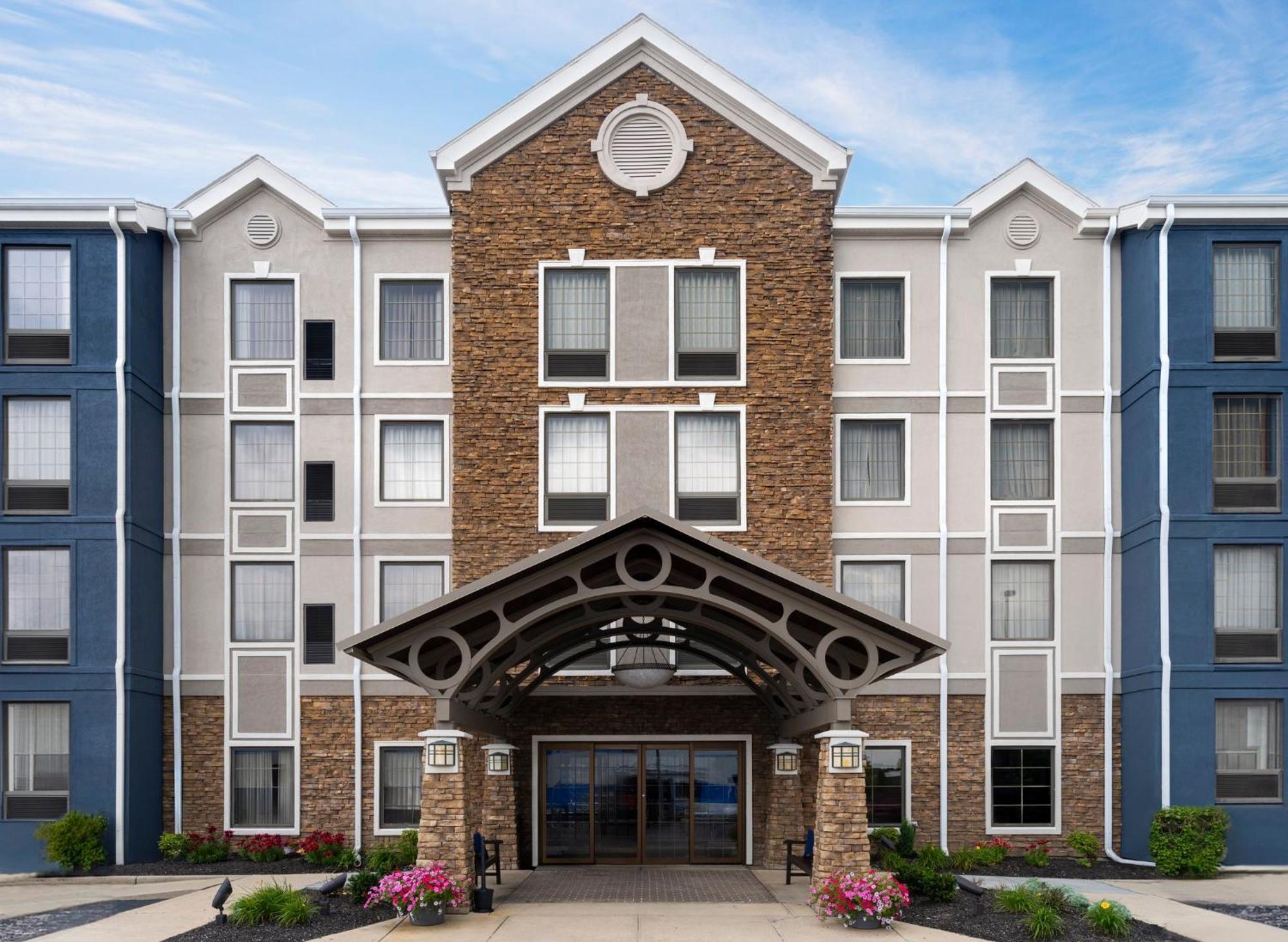 Staybridge Suites Indianapolis-Airport By Ihg Plainfield Exterior photo