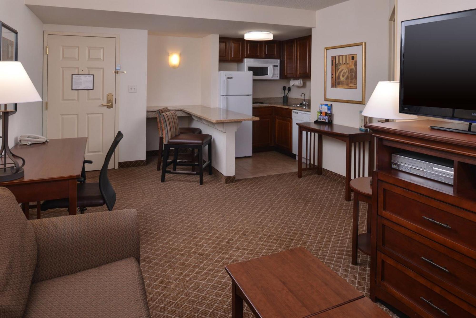 Staybridge Suites Indianapolis-Airport By Ihg Plainfield Exterior photo
